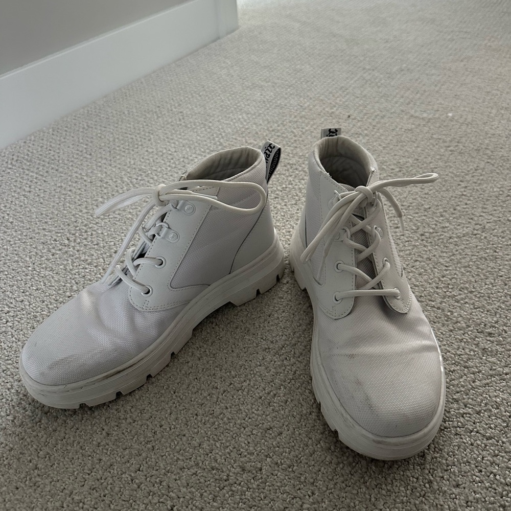 Women’s dr martin boots